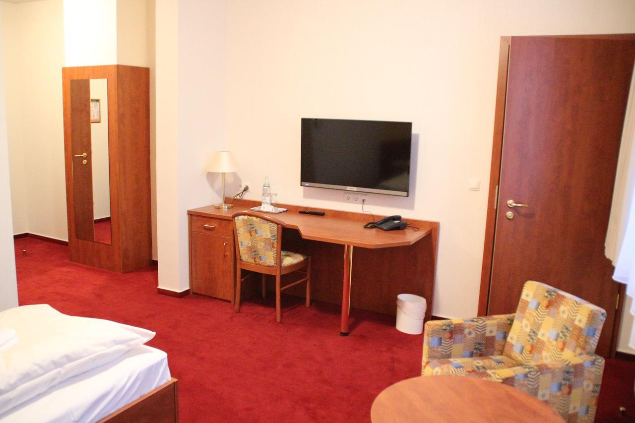 Hotel Thueringer Hof Рудольштадт Экстерьер фото